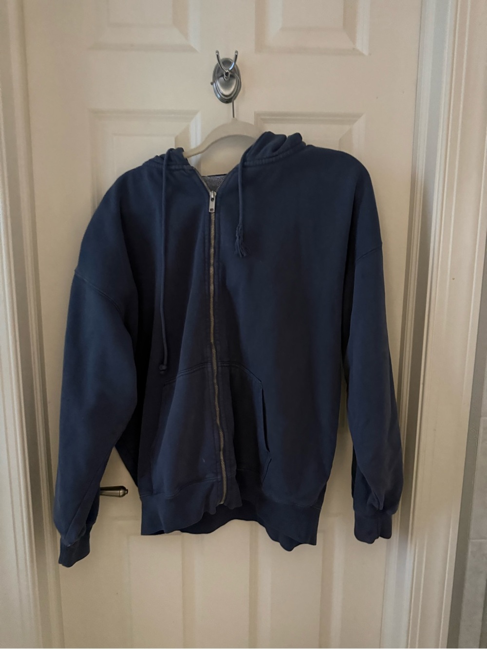 Brandy Melville Navy Oversized Zip-Up Hoodie 🫐🩵